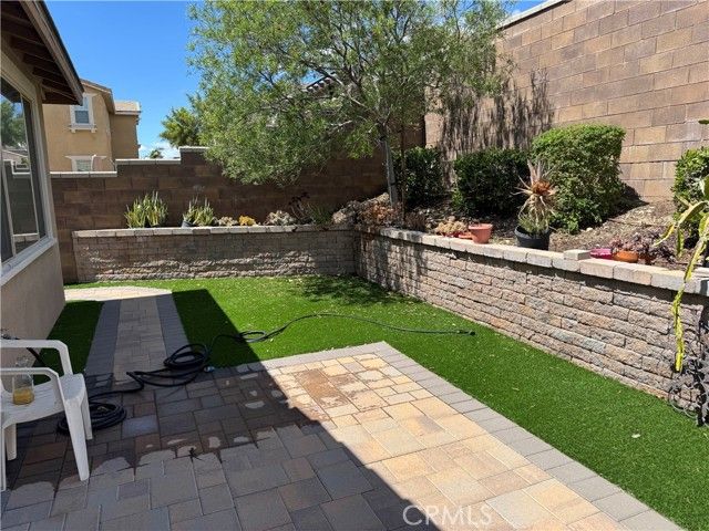 16608 oakville Street, Fontana, CA 92336