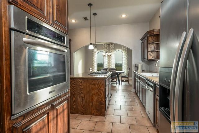 140 Madelyn Rose, Bayview, TX 78566