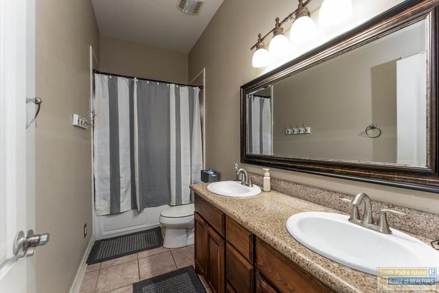 140 Madelyn Rose, Bayview, TX 78566