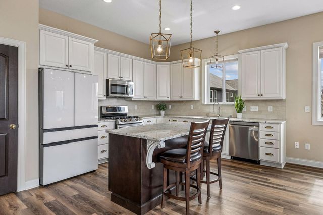 26612 Frontier Avenue, Wyoming, MN 55092