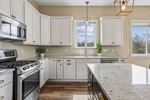 26612 Frontier Avenue, Wyoming, MN 55092