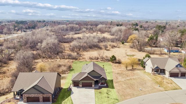 26612 Frontier Avenue, Wyoming, MN 55092