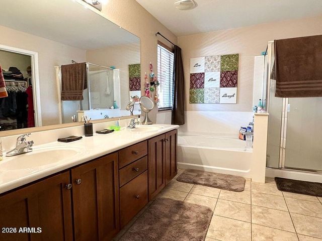1863 N WESTFALL Lane, Casa Grande, AZ 85122