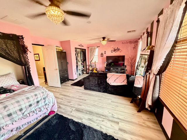 1863 N WESTFALL Lane, Casa Grande, AZ 85122