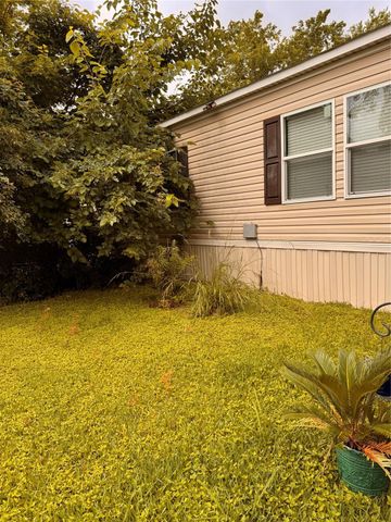7903 Spivey Road, Highlands, TX 77562