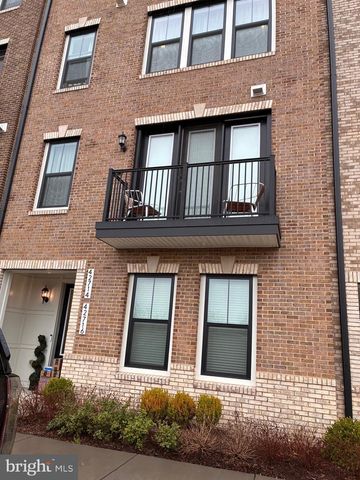 42716 DARALA DR, Ashburn, VA 20147
