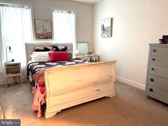 42716 DARALA DR, Ashburn, VA 20147