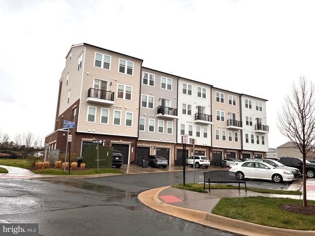 42716 DARALA DR, Ashburn, VA 20147