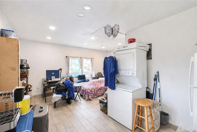 161 W Harcourt Street, Long Beach, CA 90805