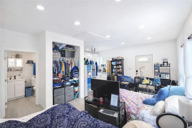 161 W Harcourt Street, Long Beach, CA 90805