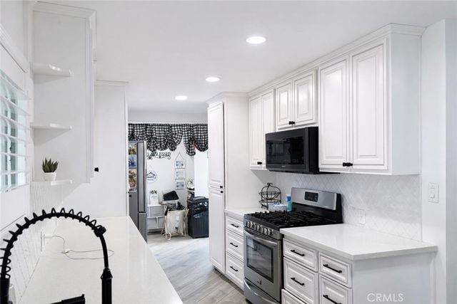 161 W Harcourt Street, Long Beach, CA 90805