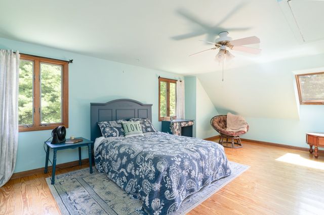 31 Little Alum Rd, Brimfield, MA 01010