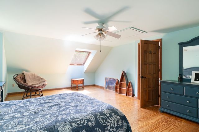 31 Little Alum Rd, Brimfield, MA 01010