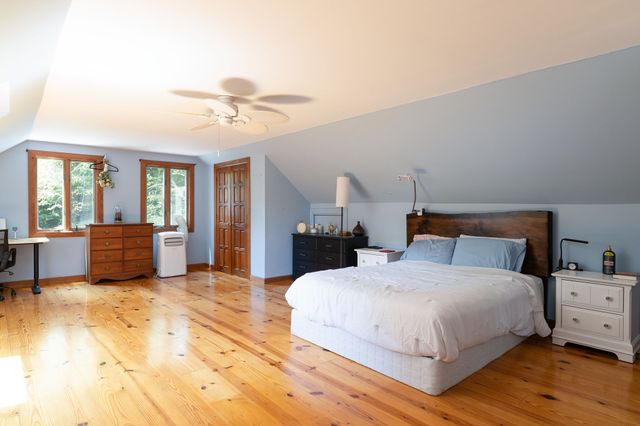 31 Little Alum Rd, Brimfield, MA 01010