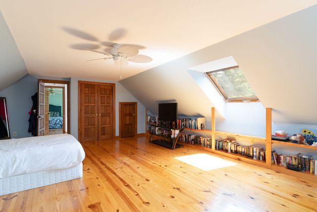 31 Little Alum Rd, Brimfield, MA 01010