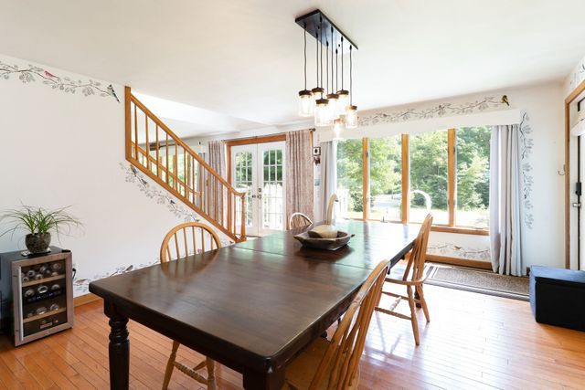 31 Little Alum Rd, Brimfield, MA 01010