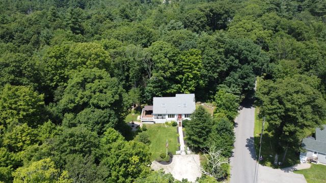31 Little Alum Rd, Brimfield, MA 01010