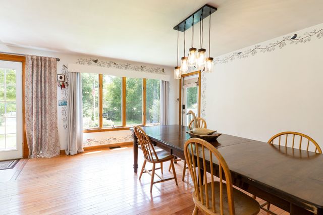 31 Little Alum Rd, Brimfield, MA 01010
