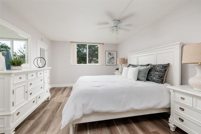 5095 BAY STREET NE 102, St Petersburg, FL 33703