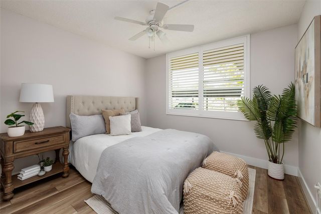 5095 BAY STREET NE 102, St Petersburg, FL 33703