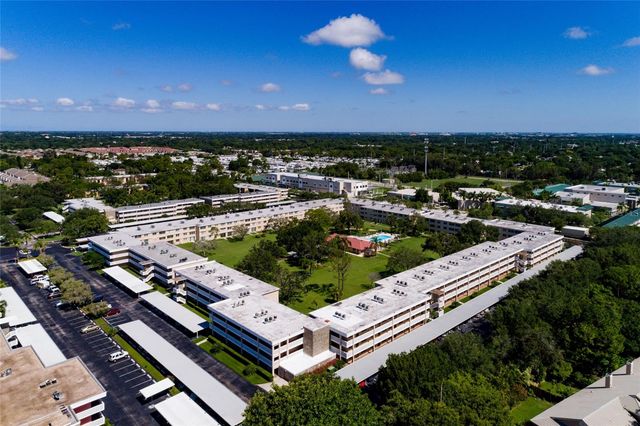 5095 BAY STREET NE 102, St Petersburg, FL 33703