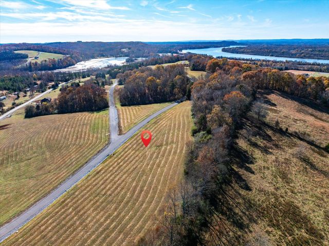 65 The Gates Drive, Decatur, TN 37322