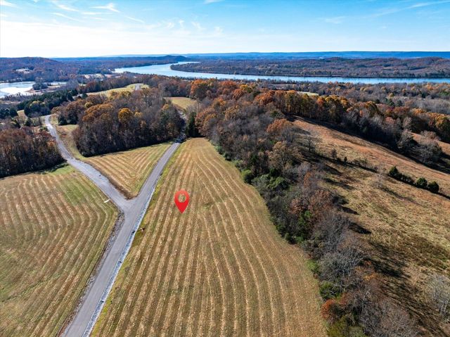 65 The Gates Drive, Decatur, TN 37322
