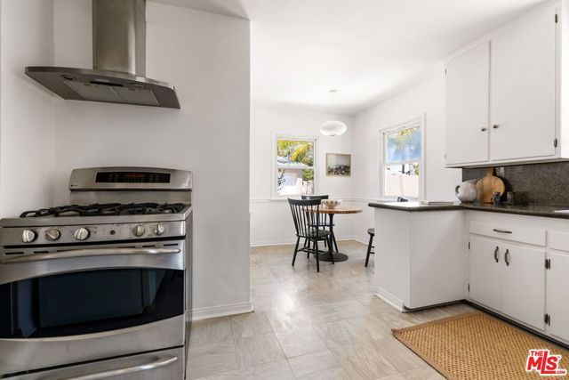2244 Hillsboro Avenue, Los Angeles, CA 90034