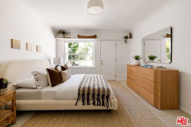 2244 Hillsboro Avenue, Los Angeles, CA 90034