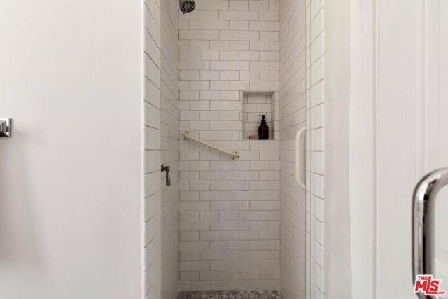 2244 Hillsboro Avenue, Los Angeles, CA 90034