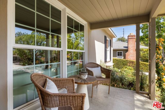 2244 Hillsboro Avenue, Los Angeles, CA 90034