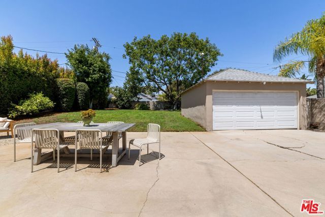 2244 Hillsboro Avenue, Los Angeles, CA 90034