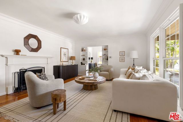 2244 Hillsboro Avenue, Los Angeles, CA 90034