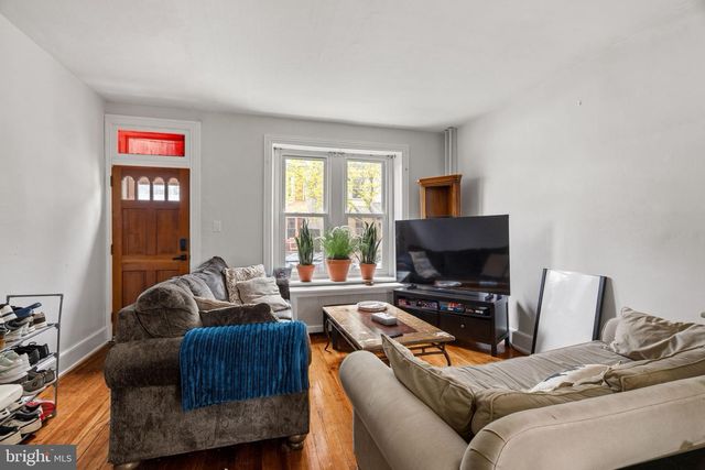 295 HERMITAGE ST, Philadelphia, PA 19127