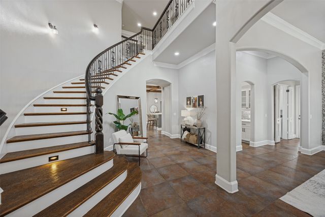 2613 Round Table Boulevard, Lewisville, TX 75056
