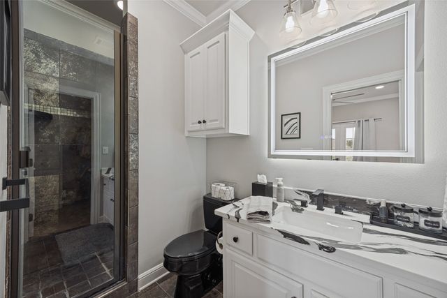 2613 Round Table Boulevard, Lewisville, TX 75056