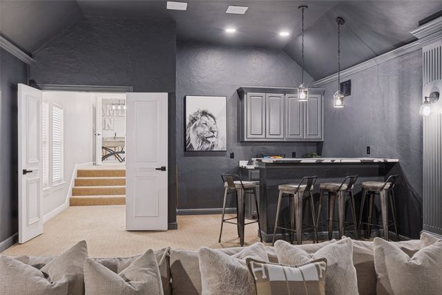 2613 Round Table Boulevard, Lewisville, TX 75056