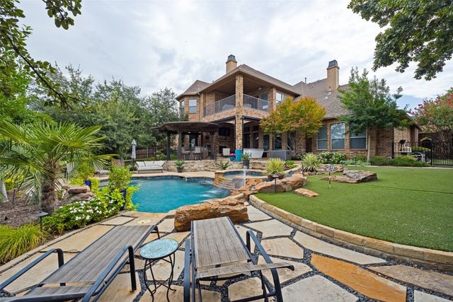 2613 Round Table Boulevard, Lewisville, TX 75056