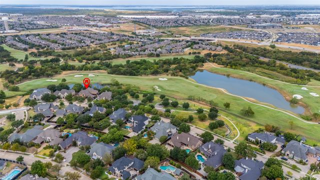 2613 Round Table Boulevard, Lewisville, TX 75056