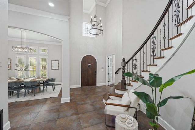 2613 Round Table Boulevard, Lewisville, TX 75056