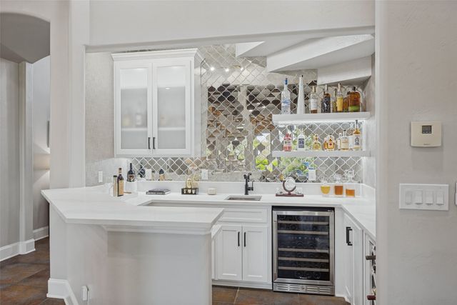 2613 Round Table Boulevard, Lewisville, TX 75056