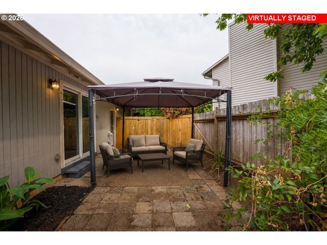 963 RILANCE Ln, Oregon City, OR 97045