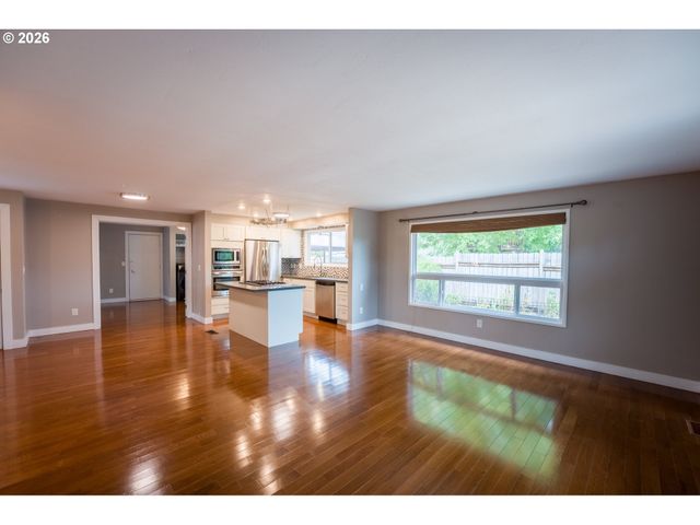963 RILANCE Ln, Oregon City, OR 97045