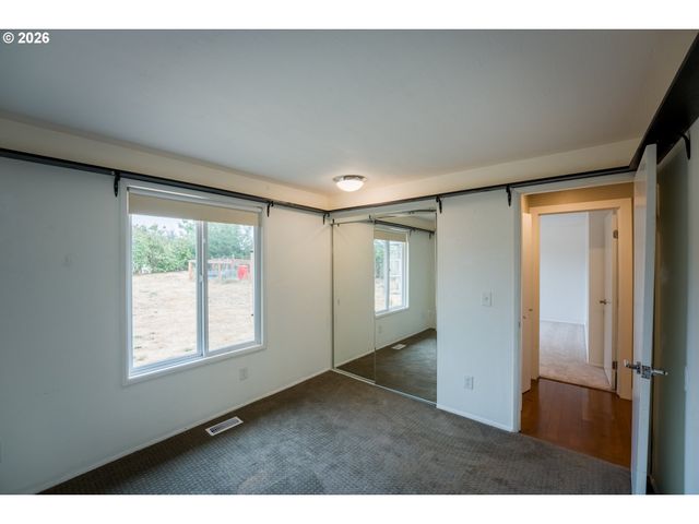 963 RILANCE Ln, Oregon City, OR 97045