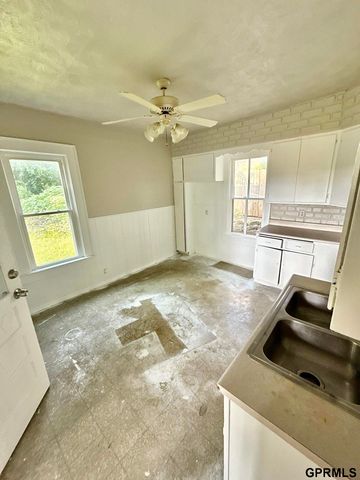 4215 Patrick Avenue, Omaha, NE 68111