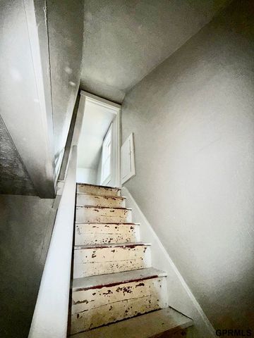 4215 Patrick Avenue, Omaha, NE 68111