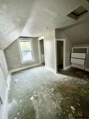 4215 Patrick Avenue, Omaha, NE 68111