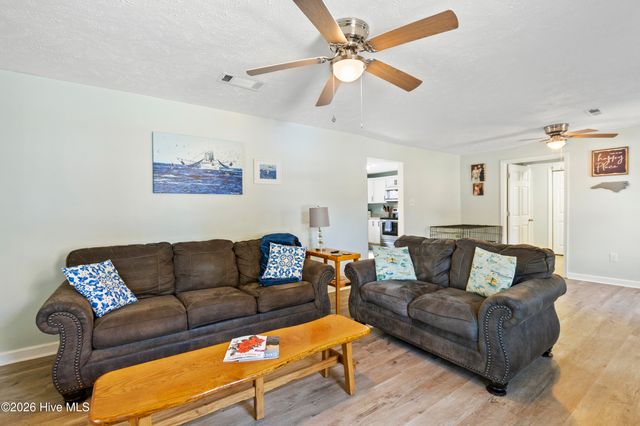 552 Tar Landing Road, Holly Ridge, NC 28445