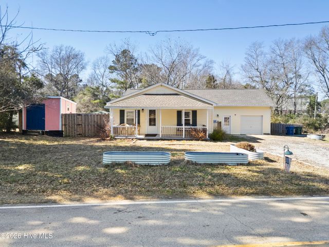 552 Tar Landing Road, Holly Ridge, NC 28445