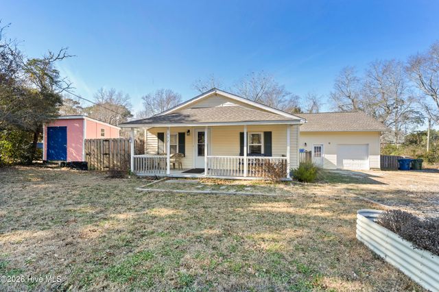 552 Tar Landing Road, Holly Ridge, NC 28445